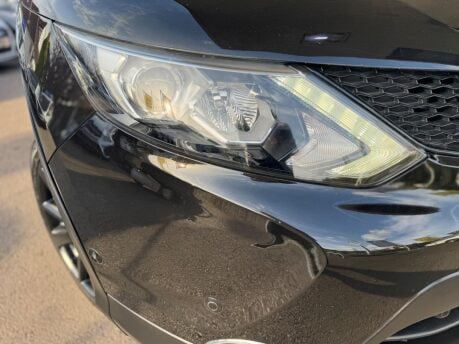 Nissan Qashqai 1.6 dCi Tekna 2WD Euro 6 (s/s) 5dr 11