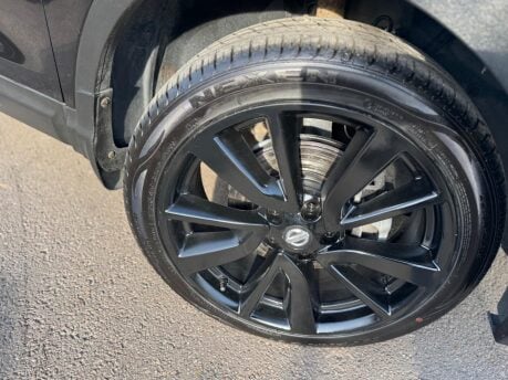 Nissan Qashqai 1.6 dCi Tekna 2WD Euro 6 (s/s) 5dr 14