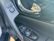 Nissan Qashqai 1.6 dCi Tekna 2WD Euro 6 (s/s) 5dr 20