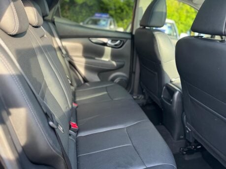 Nissan Qashqai 1.6 dCi Tekna 2WD Euro 6 (s/s) 5dr 28