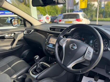 Nissan Qashqai 1.6 dCi Tekna 2WD Euro 6 (s/s) 5dr 27