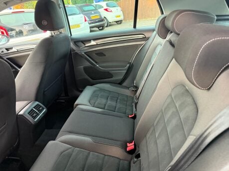 Volkswagen Golf 1.6 TDI BlueMotion Tech GT Euro 6 (s/s) 5dr 29
