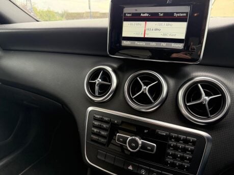 Mercedes-Benz A Class 1.6 A180 SE Euro 6 (s/s) 5dr 15