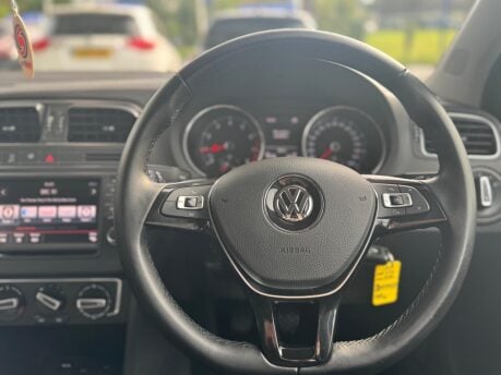 Volkswagen Polo 1.0 BlueMotion Tech SE Euro 6 (s/s) 5dr 22