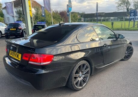 BMW 3 Series 3.0 325i M Sport Highline Euro 4 2dr 4