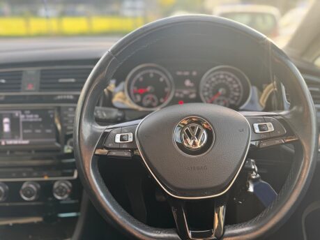 Volkswagen Golf 2.0 TDI BlueMotion Tech GT Euro 5 (s/s) 5dr 9