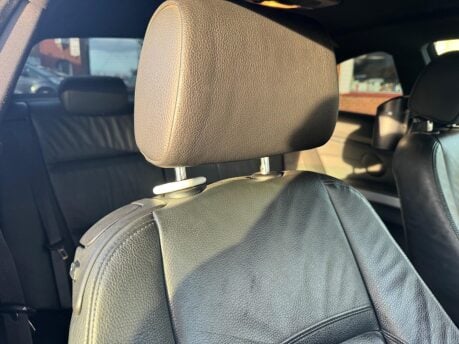 BMW 3 Series 3.0 325i M Sport Highline Euro 4 2dr 23
