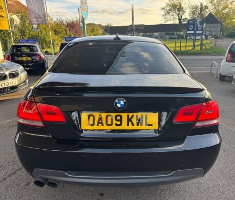 BMW 3 Series 3.0 325i M Sport Highline Euro 4 2dr 6