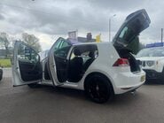 Volkswagen Golf 2.0 TDI BlueMotion Tech GT Euro 5 (s/s) 5dr 17