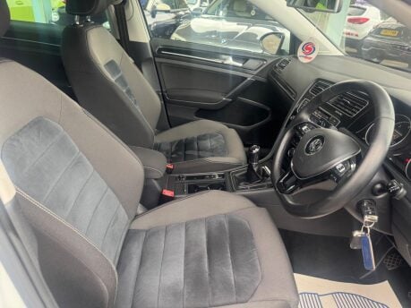 Volkswagen Golf 2.0 TDI BlueMotion Tech GT Euro 5 (s/s) 5dr 12