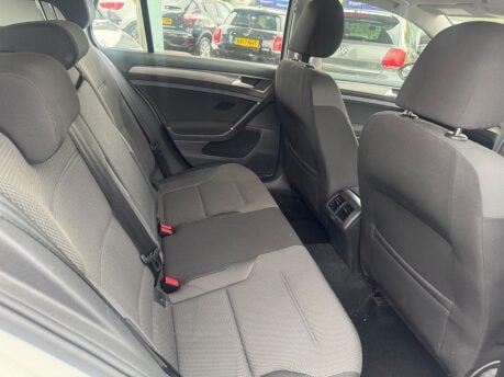 Volkswagen Golf 1.4 TSI BlueMotion Tech SE DSG Euro 5 (s/s) 5dr 5