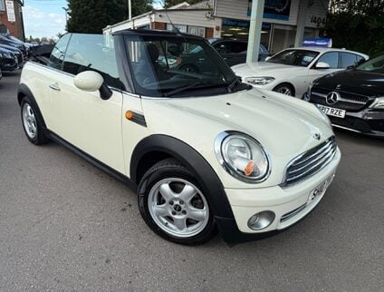 Mini Convertible 1.6 Cooper Euro 5 2dr