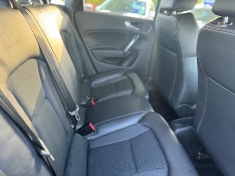 Audi A1 1.4 TFSI S line Sportback Euro 6 (s/s) 5dr 27