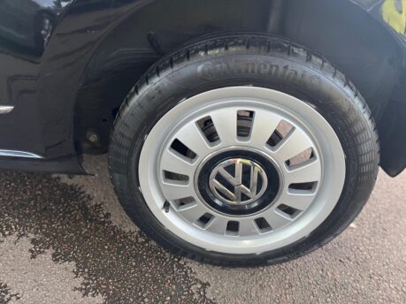 Volkswagen Up 1.0 up! Black Euro 5 3dr 14