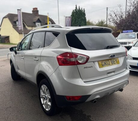 Ford Kuga 2.0 TDCi Zetec 2WD Euro 5 5dr 2