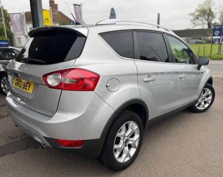 Ford Kuga 2.0 TDCi Zetec 2WD Euro 5 5dr 4
