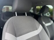 Ford Kuga 2.0 TDCi Zetec 2WD Euro 5 5dr 7