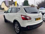 Nissan Qashqai 1.6 dCi Tekna 2WD Euro 5 5dr (AVM) 2