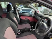 Peugeot 206 1.4 8v S 5dr (a/c) 19