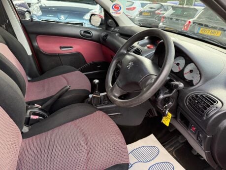Peugeot 206 1.4 8v S 5dr (a/c) 18