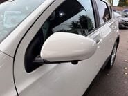 Nissan Qashqai 1.6 dCi Tekna 2WD Euro 5 5dr (AVM) 31