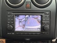 Nissan Qashqai 1.6 dCi Tekna 2WD Euro 5 5dr (AVM) 27