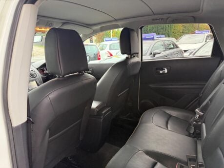 Nissan Qashqai 1.6 dCi Tekna 2WD Euro 5 5dr (AVM) 19
