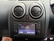 Nissan Qashqai 1.6 dCi Tekna 2WD Euro 5 5dr (AVM) 29