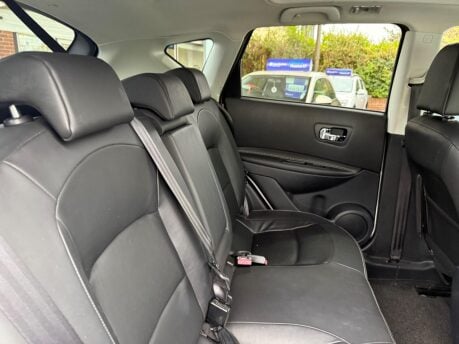 Nissan Qashqai 1.6 dCi Tekna 2WD Euro 5 5dr (AVM) 18