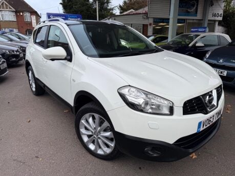 Nissan Qashqai 1.6 dCi Tekna 2WD Euro 5 5dr (AVM) 7