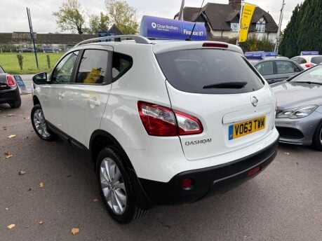 Nissan Qashqai 1.6 dCi Tekna 2WD Euro 5 5dr (AVM) 5