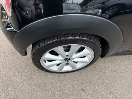 Mini Hatch 1.6 One D Euro 5 (s/s) 3dr 23
