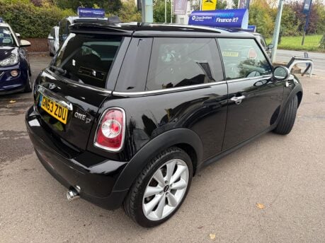 Mini Hatch 1.6 One D Euro 5 (s/s) 3dr 13