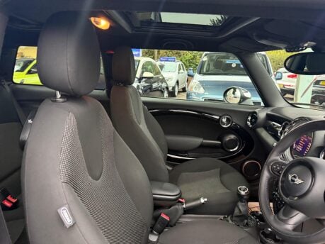 Mini Hatch 1.6 One D Euro 5 (s/s) 3dr 18