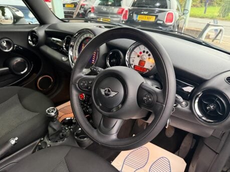 Mini Hatch 1.6 One D Euro 5 (s/s) 3dr 15