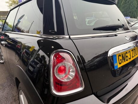 Mini Hatch 1.6 One D Euro 5 (s/s) 3dr 32