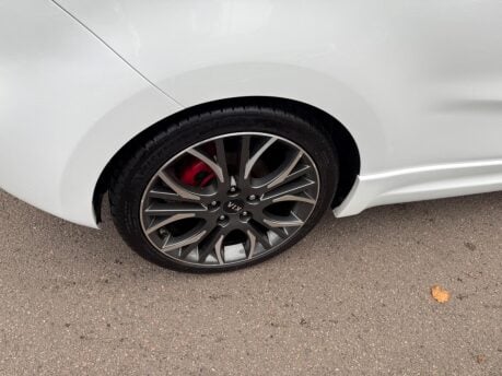Kia Pro Ceed 1.6 T-GDi GT Euro 5 3dr 26