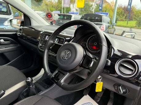 Volkswagen Up 1.0 High up! Euro 5 3dr 19