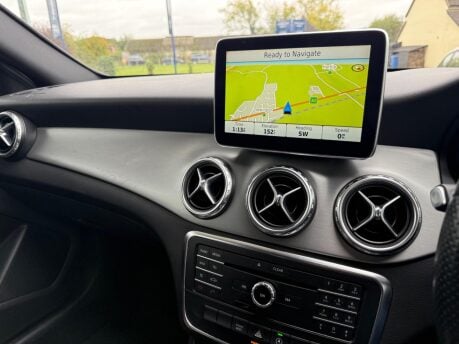 Mercedes-Benz GLA 2.1 GLA200d AMG Line 7G-DCT Euro 6 (s/s) 5dr 11
