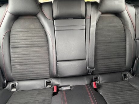 Mercedes-Benz GLA 2.1 GLA200d AMG Line 7G-DCT Euro 6 (s/s) 5dr 8