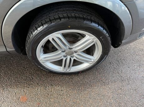 Audi Q3 2.0 TDI S line Plus S Tronic quattro Euro 6 (s/s) 5dr 27