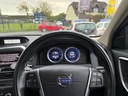 Volvo XC60 2.4 D5 R-Design Geartronic AWD Euro 5 5dr 10