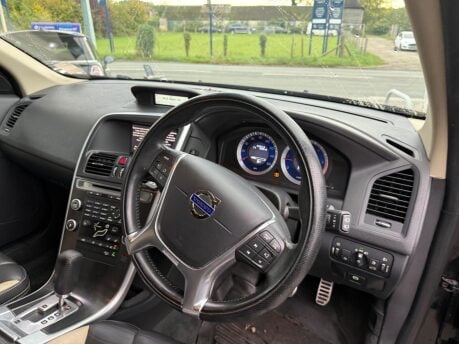 Volvo XC60 2.4 D5 R-Design Geartronic AWD Euro 5 5dr 12
