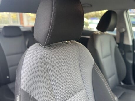 Hyundai i30 1.6 CRDi Blue Drive SE Nav Euro 6 (s/s) 5dr 7