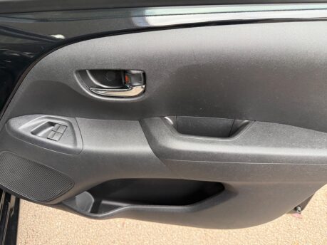 Peugeot 108 1.2 PureTech Allure Euro 6 5dr 23