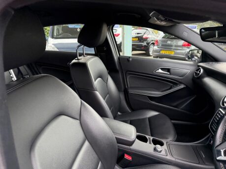 Mercedes-Benz A Class 1.6 A200 Sport Edition 7G-DCT Euro 6 (s/s) 5dr 6
