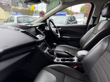 Ford Kuga 2.0 TDCi Titanium 2WD Euro 6 (s/s) 5dr 37