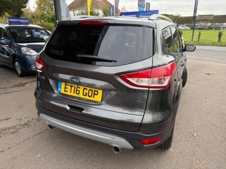 Ford Kuga 2.0 TDCi Titanium 2WD Euro 6 (s/s) 5dr 9