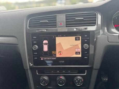 Volkswagen Golf 1.4 TSI BlueMotion Tech SE Nav Euro 6 (s/s) 5dr 11