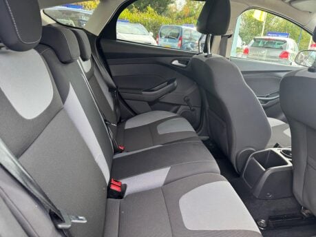 Ford Focus 1.6 TDCi Zetec Euro 5 (s/s) 5dr 6